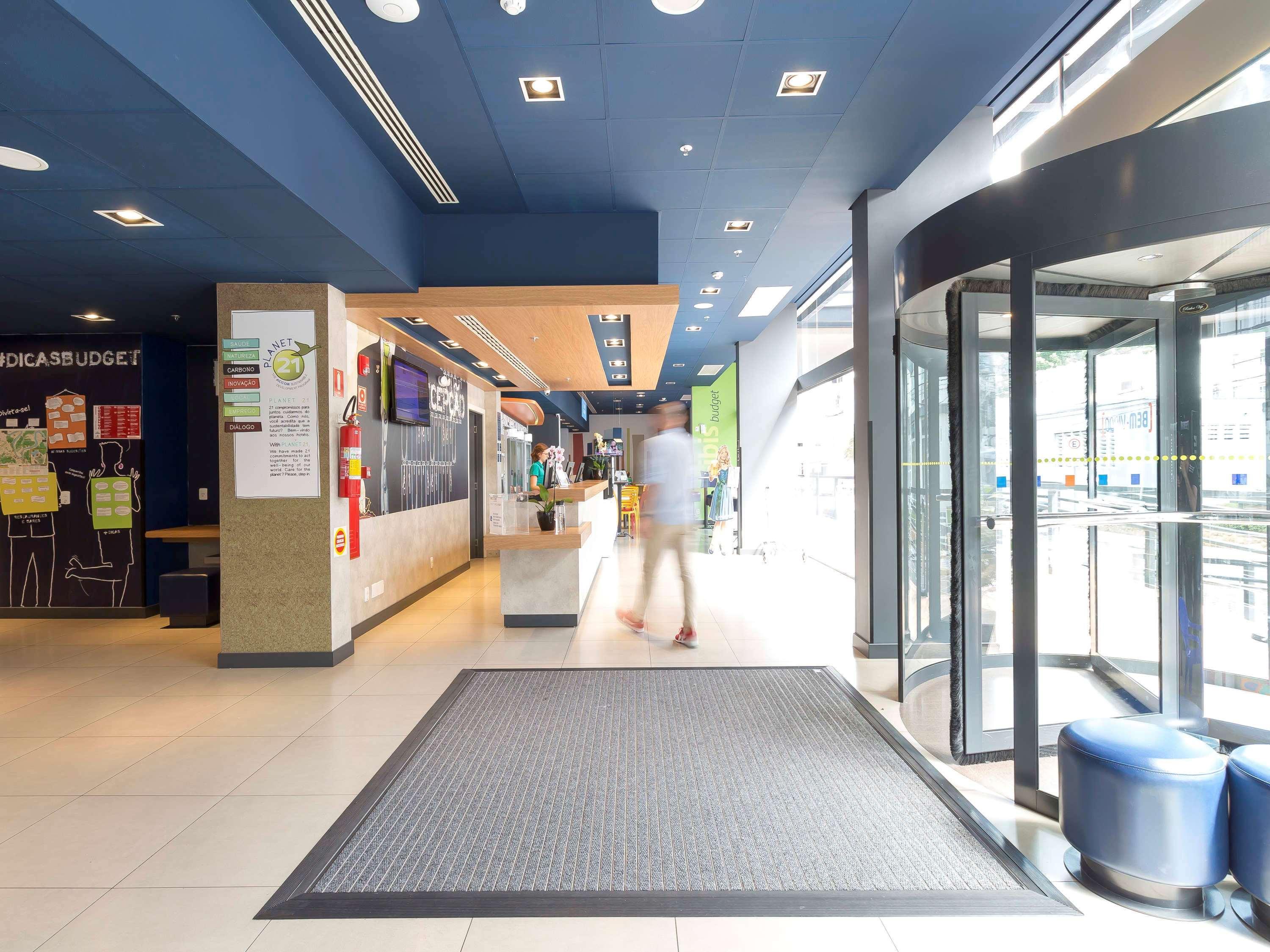 Ibis Budget Blumenau Extérieur photo