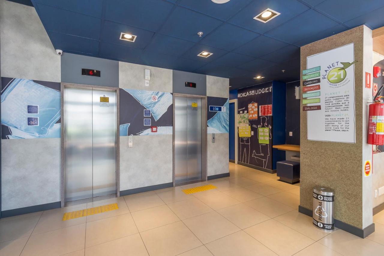 Ibis Budget Blumenau Extérieur photo